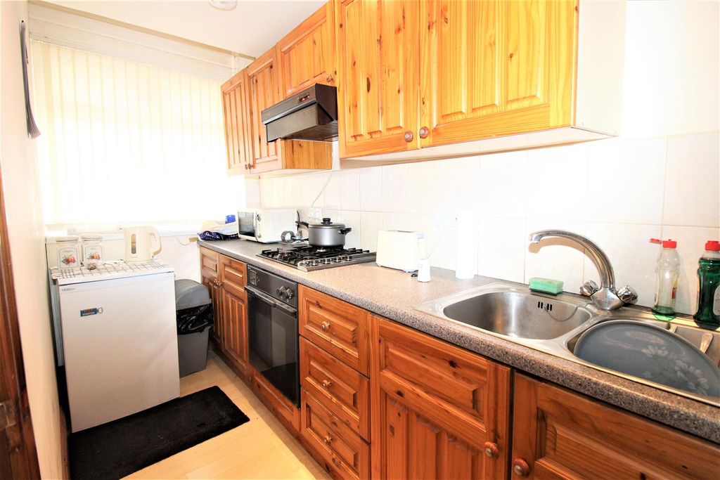 Additional image 9 of 3 bed flat for saleLittle Bedford Street, North Shields NE29