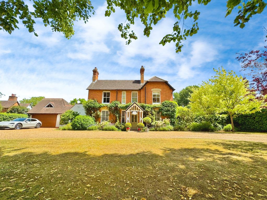 Property photo 1 of 25