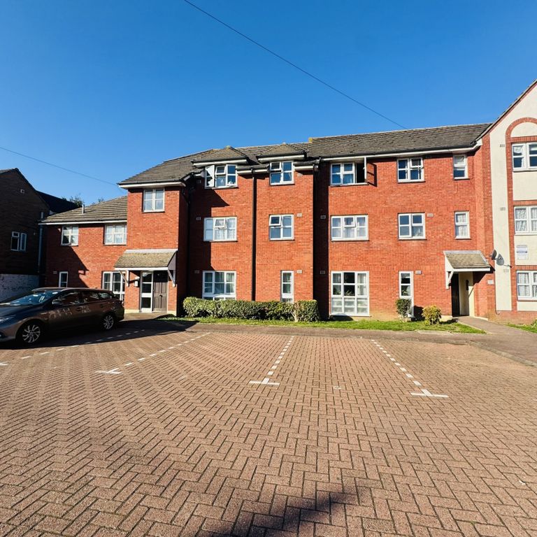 Property photo 1 of 9 2 Bed Flat For Sale Cherry Lane, West Drayton Ub7