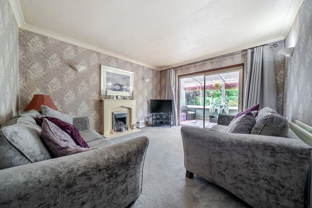 Property photo 2 of 22 1478308-13-6A2932...
