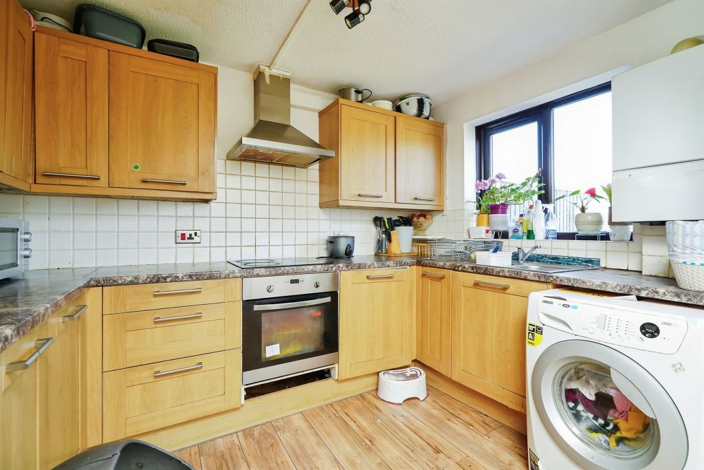 Property photo 2 of 16