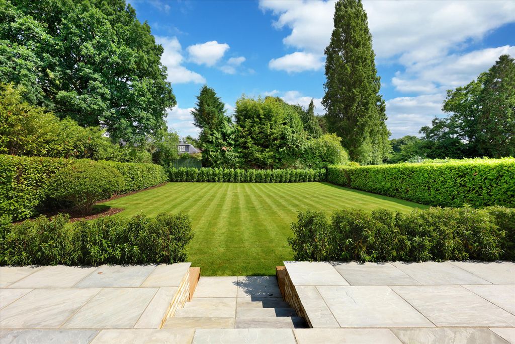 Property photo 2 of 26 Image