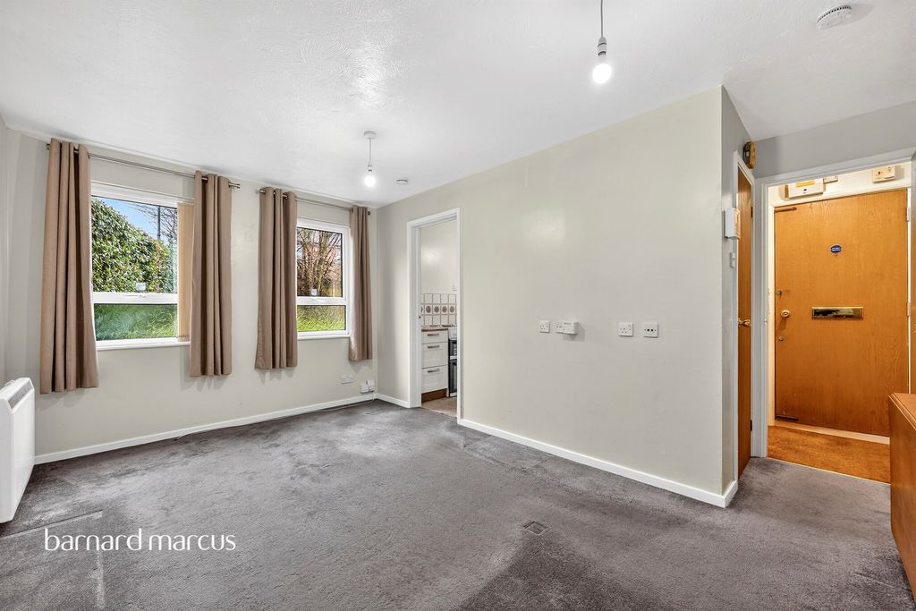 Property photo 2 of 7