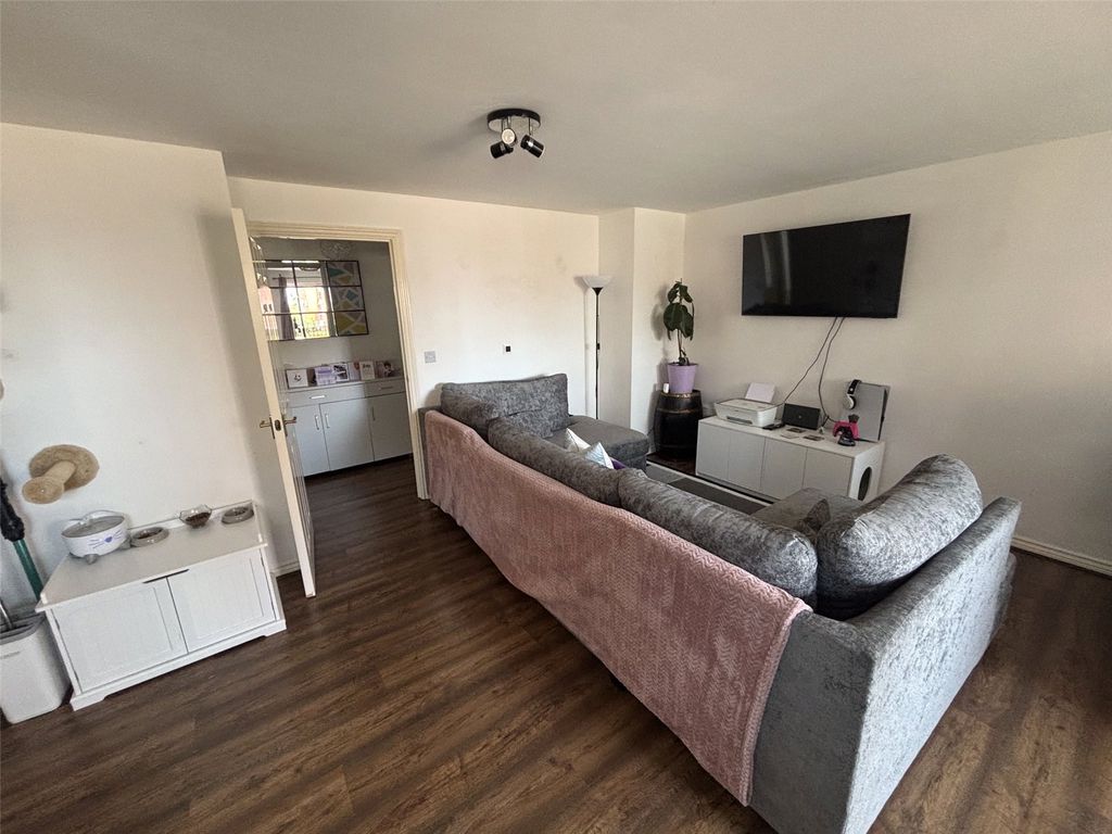 Property photo 2 of 7 Picture No. 06