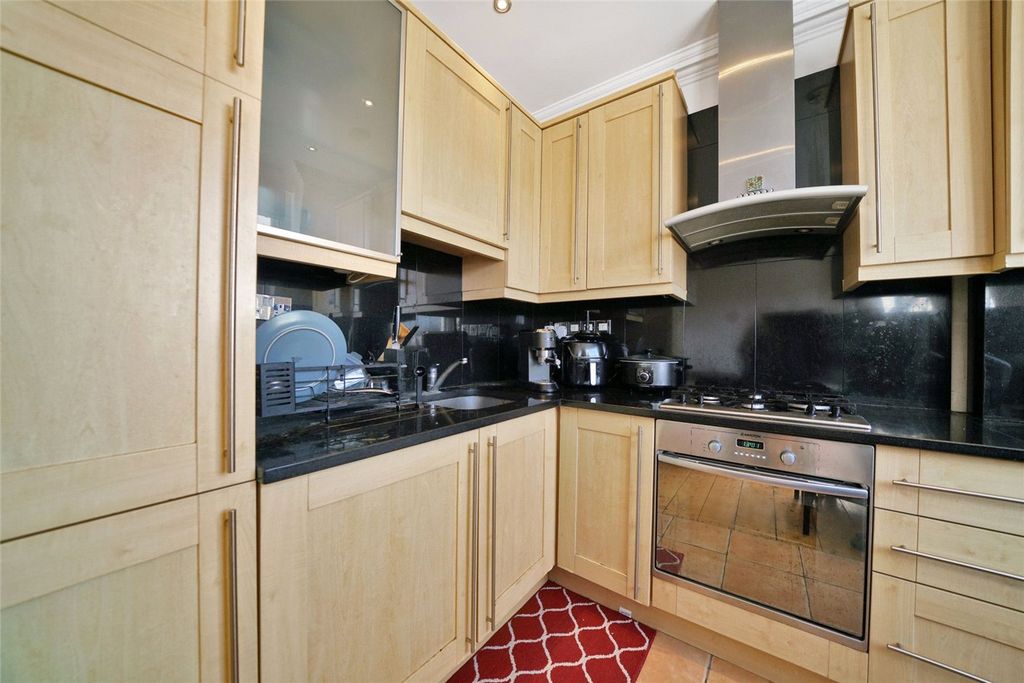 Property photo 2 of 15 Picture No. 19