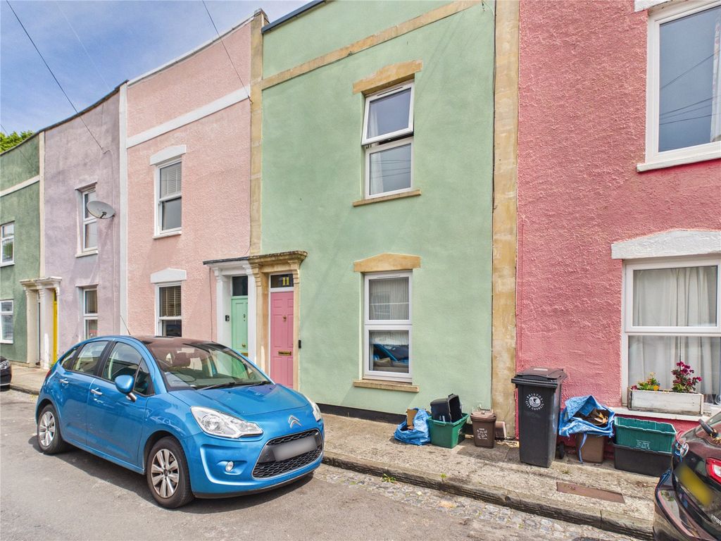 Property photo 2 of 22 Picture No. 23