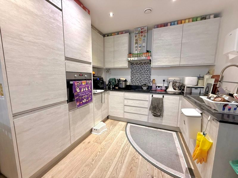 Property photo 3 of 8 Kitchen