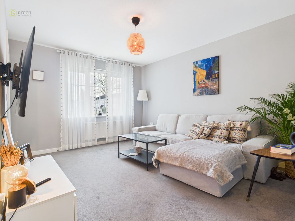 Property photo 2 of 35