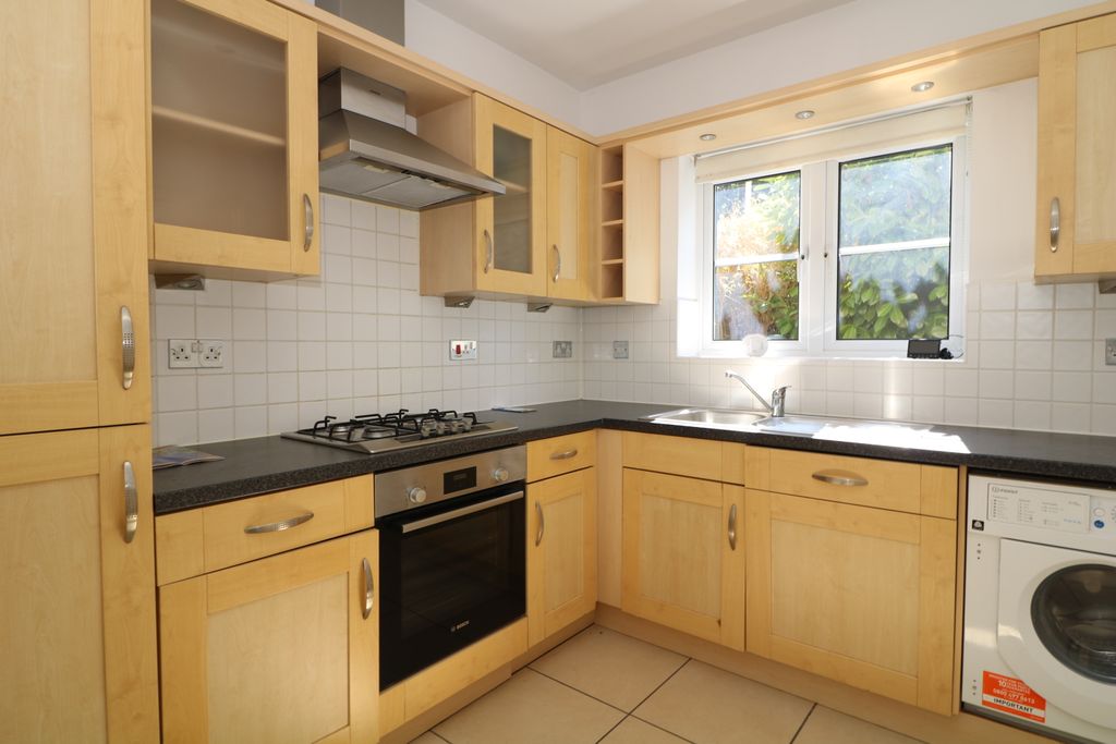 Property photo 3 of 11 Img_9122