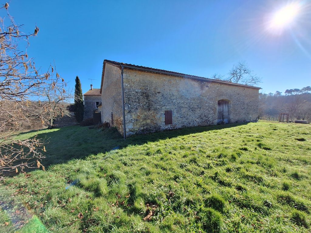 Property photo 3 of 15