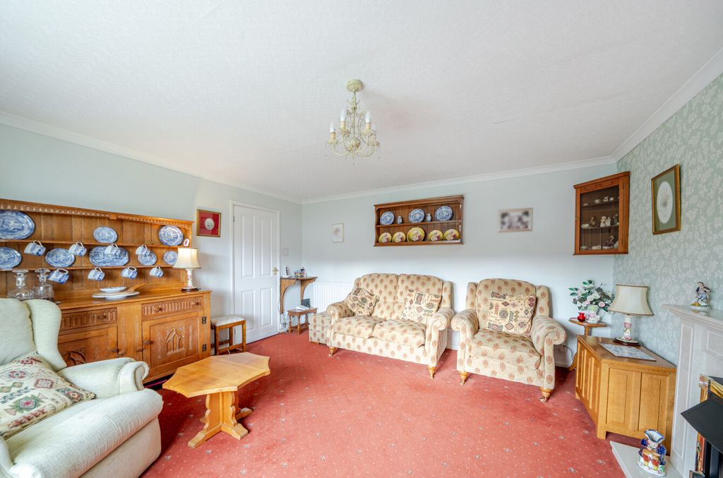 Property photo 2 of 18 1520097-4-6Aaa627...