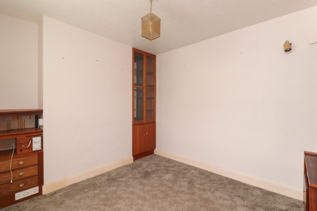 Property photo 3 of 14 Picture 3