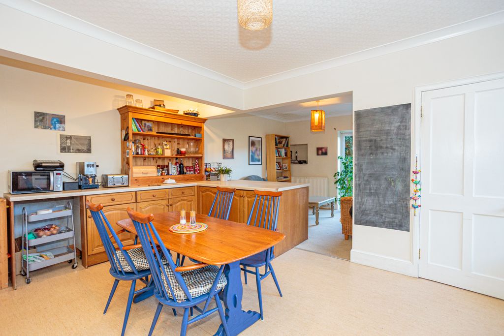 Property photo 3 of 47 Kitchen/Diner