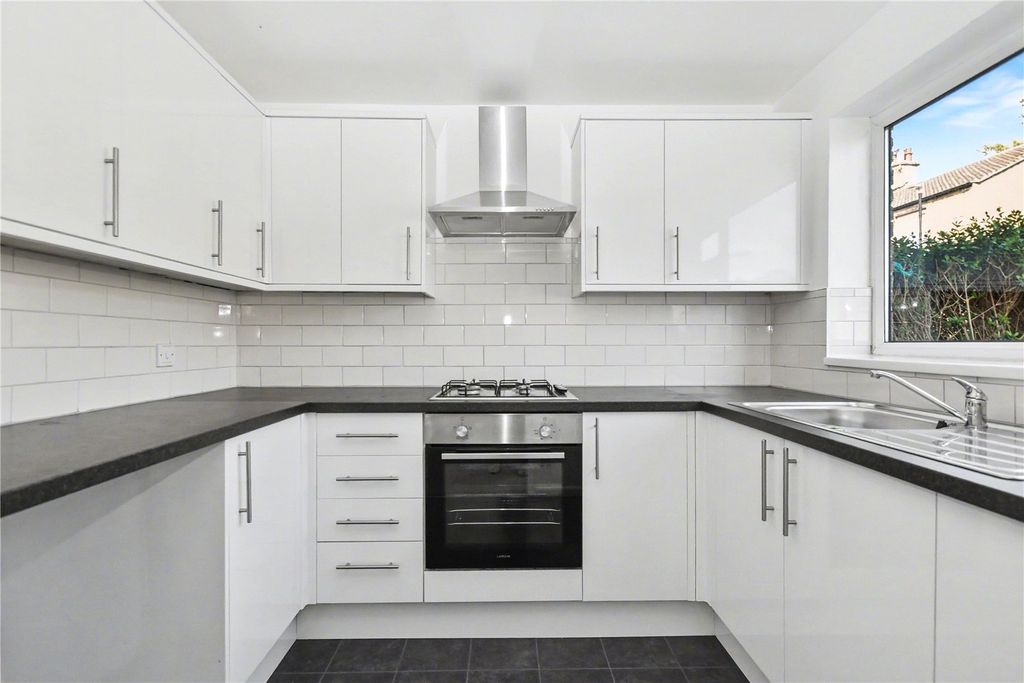 Property photo 3 of 20 Picture No. 10