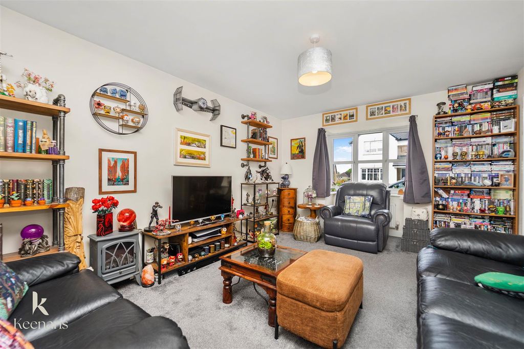 Property photo 3 of 27 3.Jpg