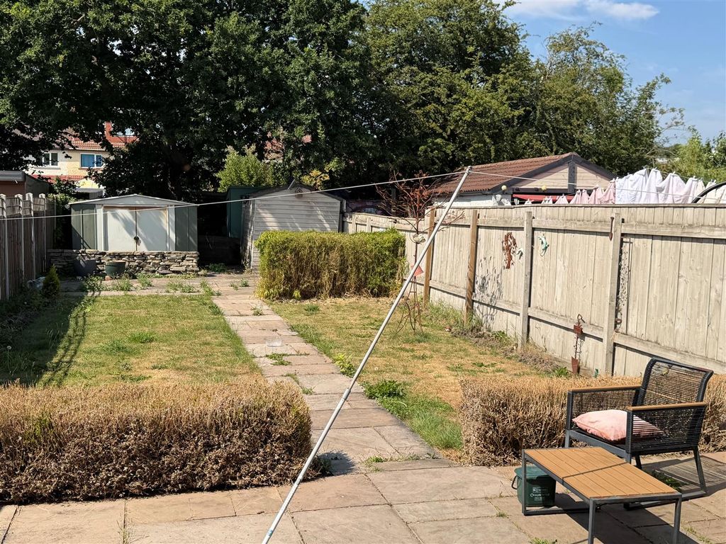 Property photo 2 of 14