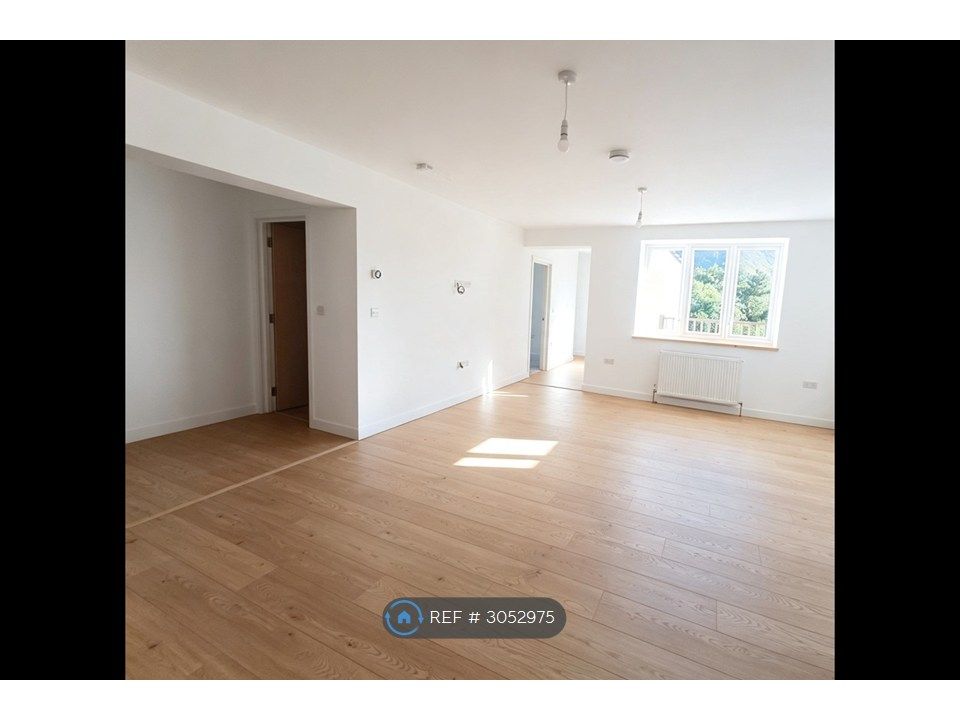 Property photo 2 of 29