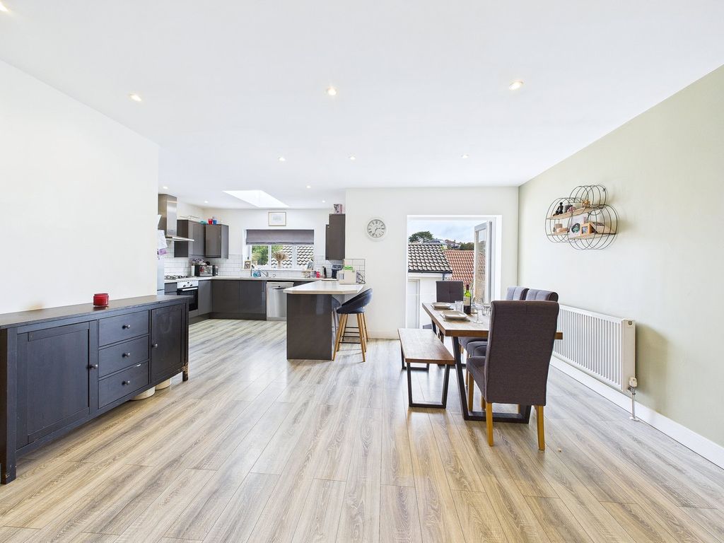 Property photo 2 of 34