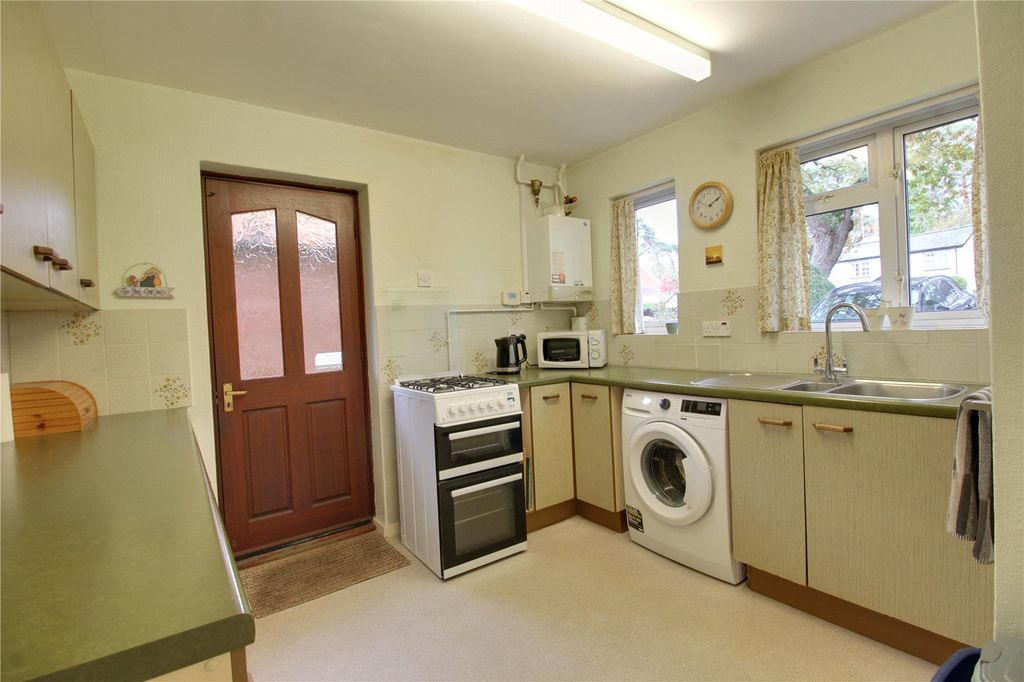 Property photo 3 of 8 Picture No. 02