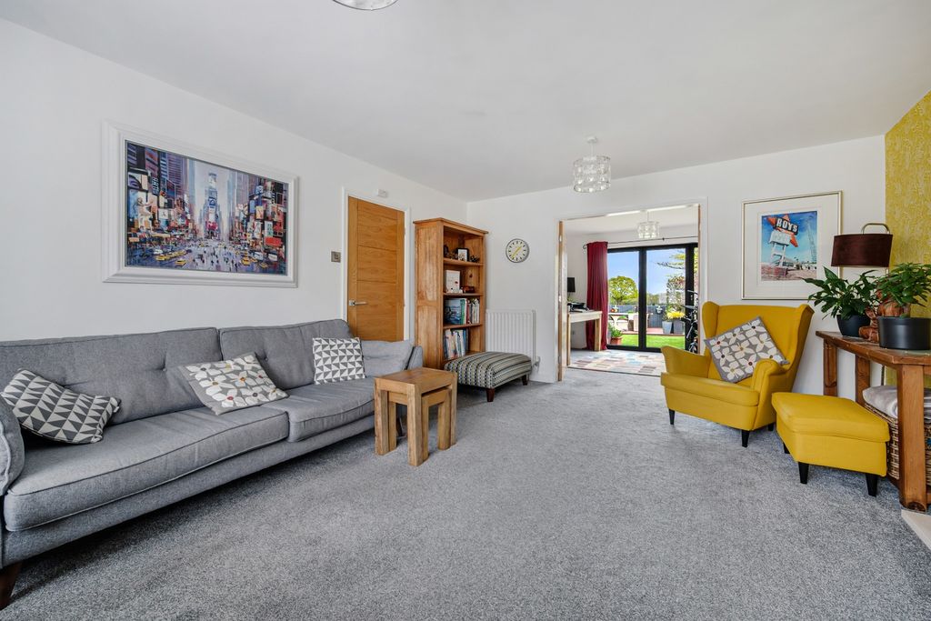 Property photo 3 of 42 4152895