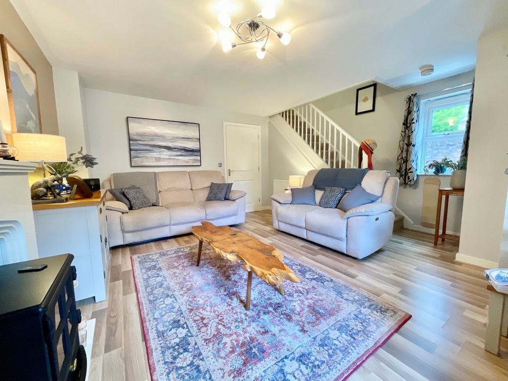 Property photo 3 of 18