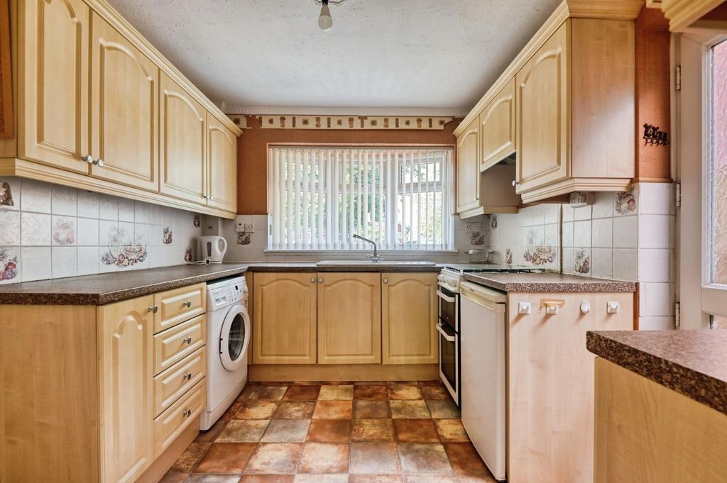 Property photo 3 of 29 130Com5.Jpg