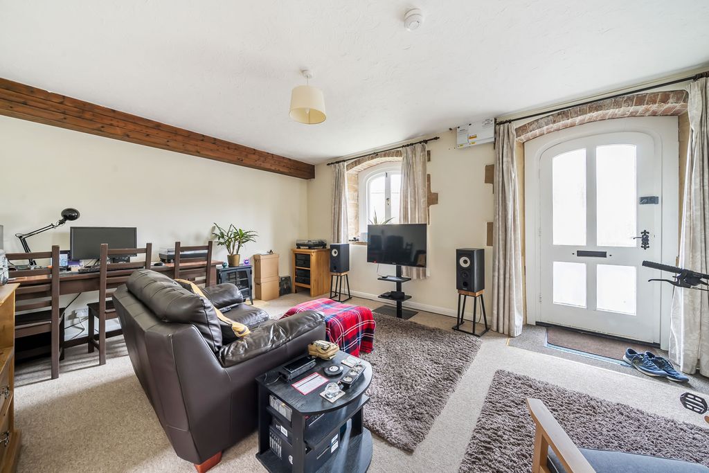 Property photo 2 of 9 Millb9755751243791 (2).Jpg