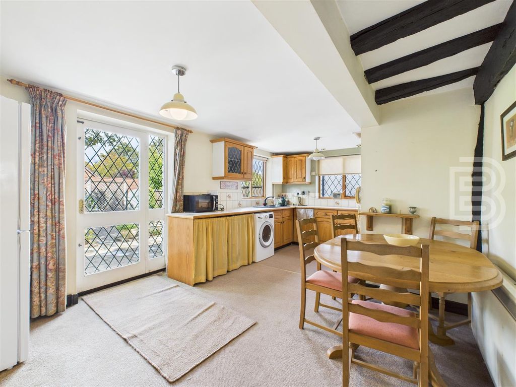 Property photo 3 of 22 Cam05587G0-Pr0041-Still014.Jpg