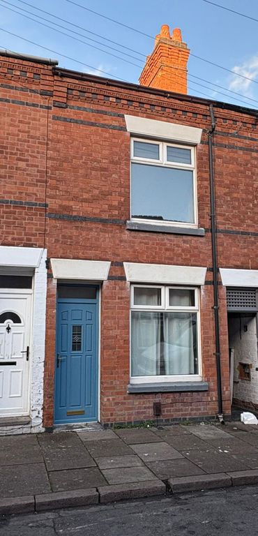 Property photo 1 of 12