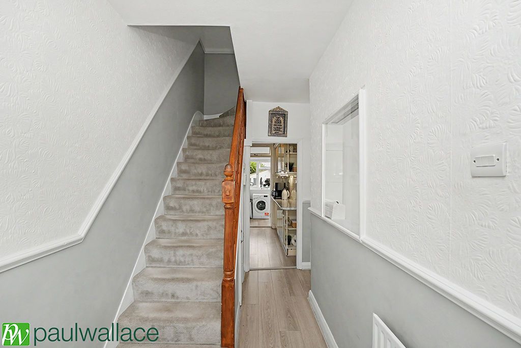 Property photo 2 of 18 Photo 9