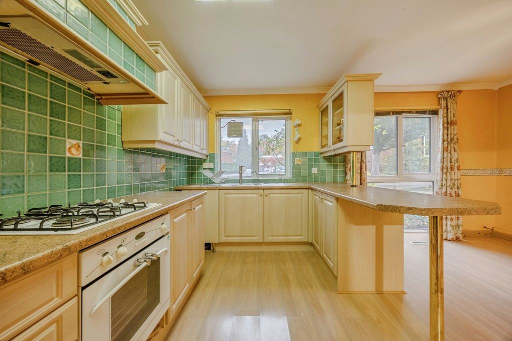 Property photo 3 of 26 Pbox-Img.Jpg