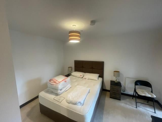 Property photo 2 of 9 Bedroom