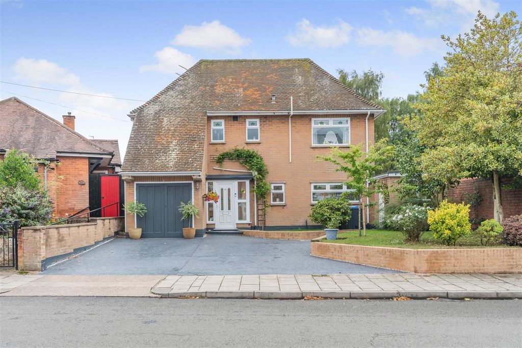 Property photo 1 of 57 8662257-Exterior16.Jpg