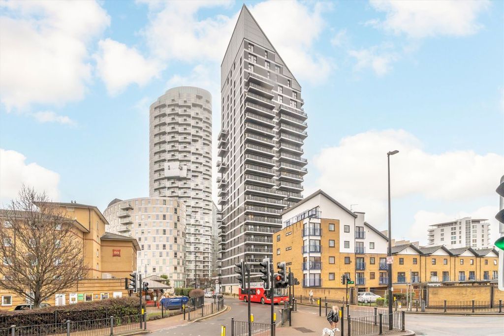 Property photo 1 of 9