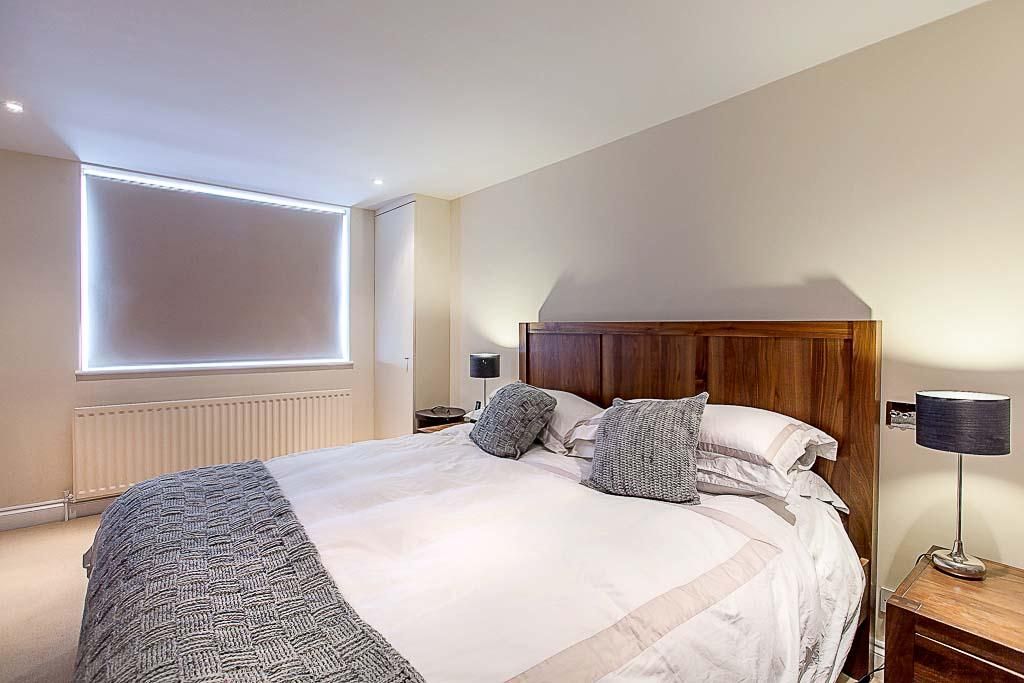 Property photo 3 of 6 Master Bedroom