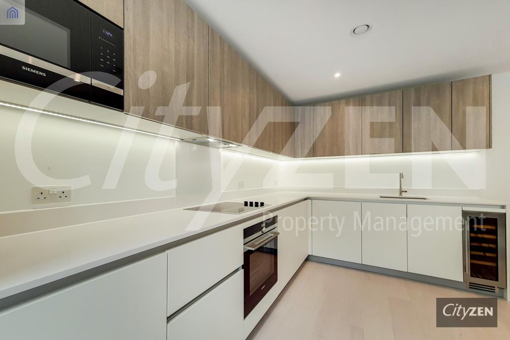 Property photo 2 of 16 Kitchen