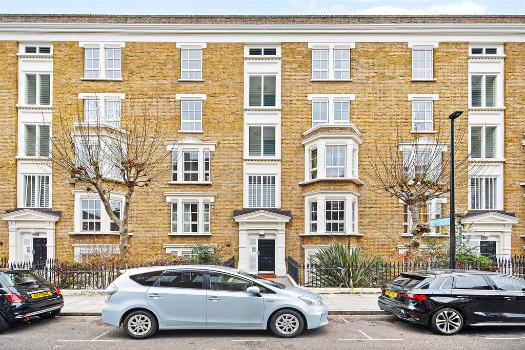 Property photo 1 of 13 Wilmot Street