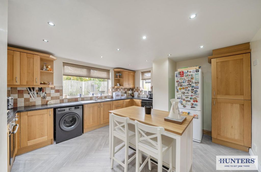 Property photo 3 of 20 Abdf958A-18c6-4A53-9Abe-Eeeef306c8B5.Jpg