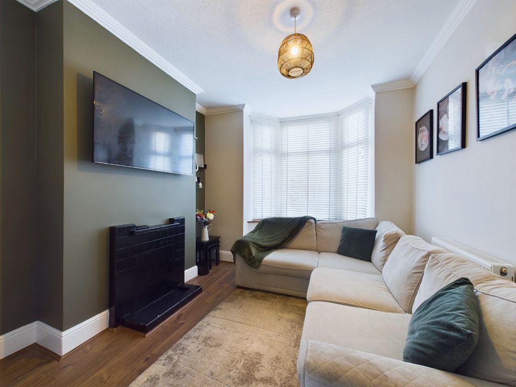 Property photo 3 of 15 Media Image 03