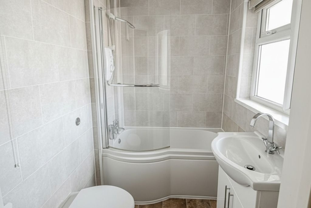 Property photo 2 of 9 20260312035457_Bathr