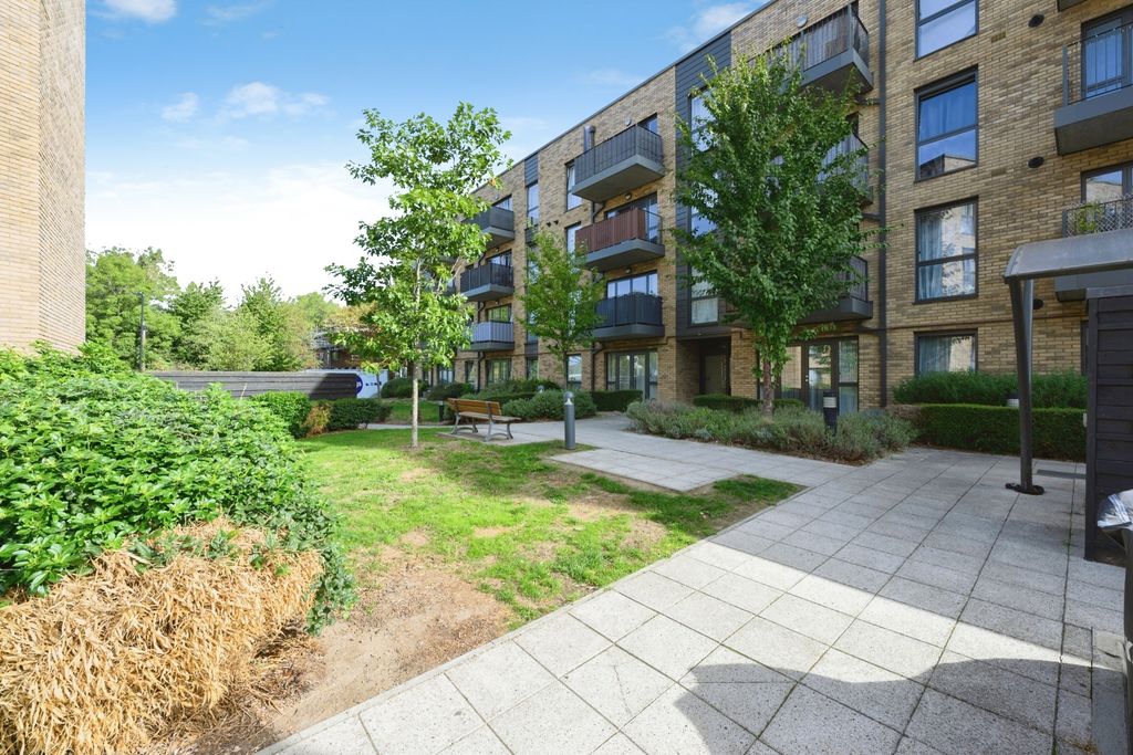 Property photo 1 of 18 Pbox-Img.Jpg