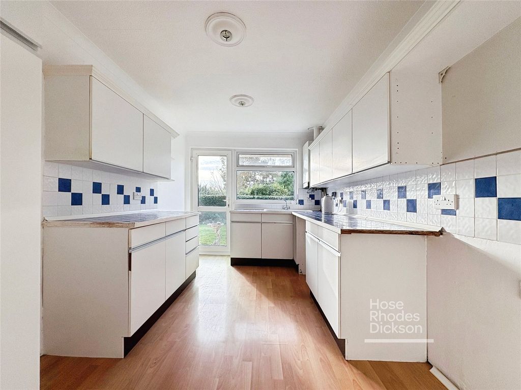 Property photo 2 of 12 Picture No. 01
