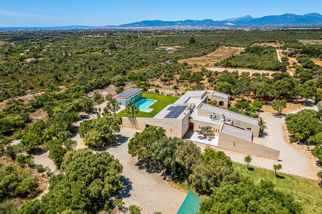 Property photo 3 of 20 Aerial