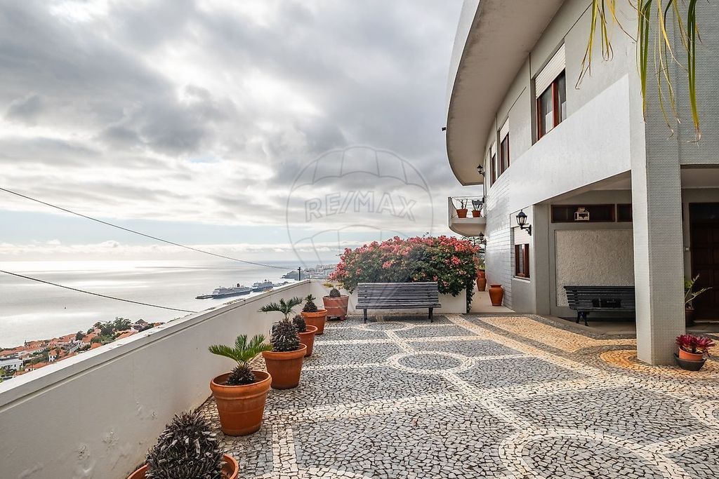 Property photo 3 of 28