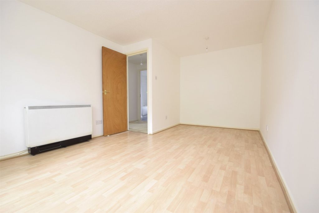 Property photo 3 of 7 Picture No. 05