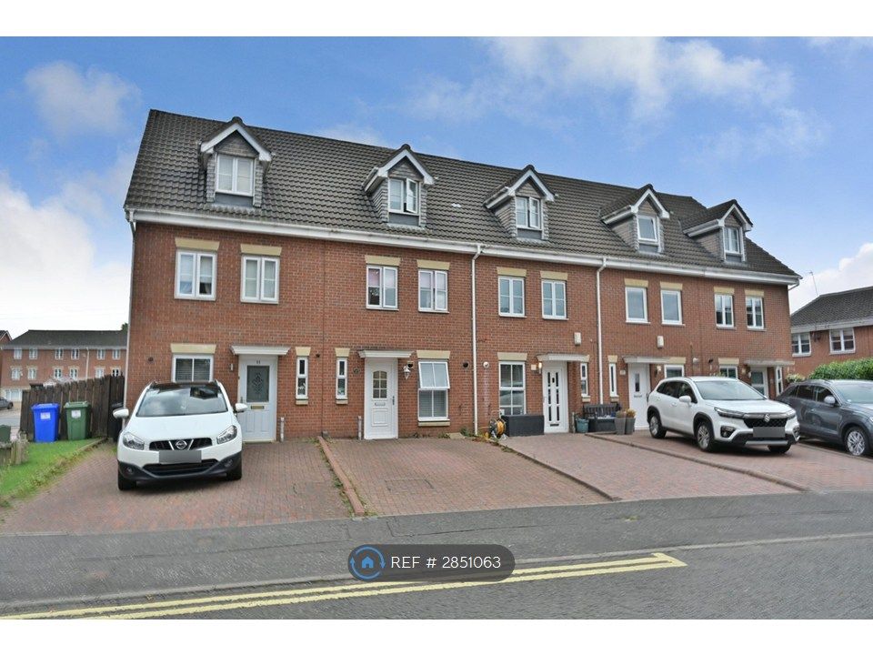 Property photo 1 of 18 External