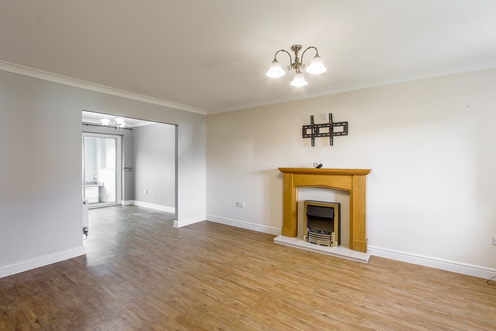 Property photo 2 of 17 Living Room