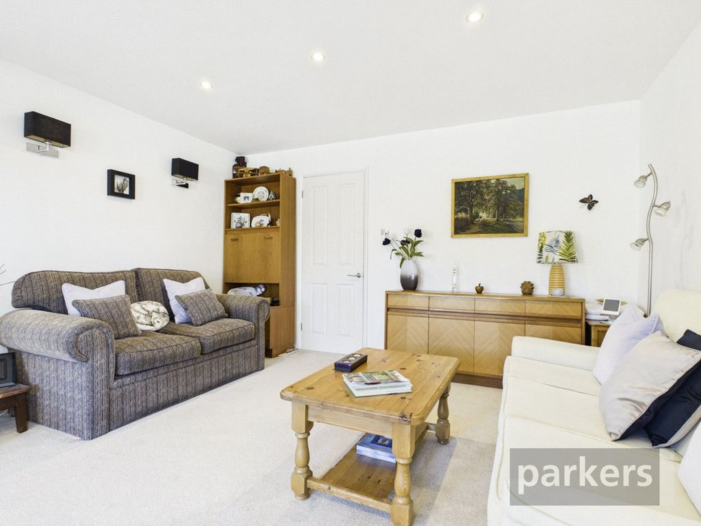 Property photo 3 of 29 Picture No. 15