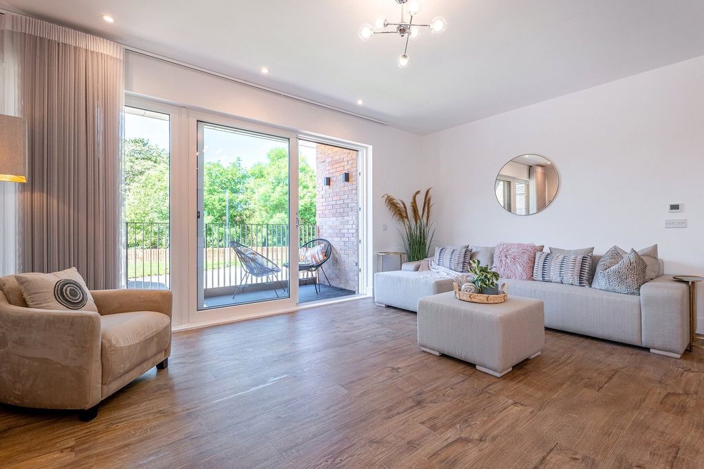 Property photo 1 of 13 Living/Kitchen