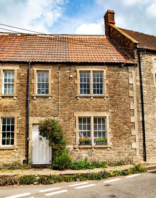 Property photo 1 of 20 Photo 0